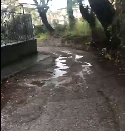 Salerno: via Picarielli, i residenti della zona intrappolati in casa