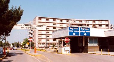 Ingerisce pedina degli scacchi, bimba di Battipaglia salvata in ospedale