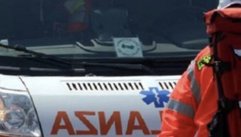 Spavento in lungomare: 20enne colto da arresto cardiaco