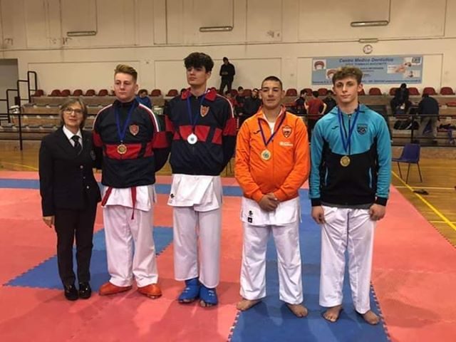 Campionati regionali di karate: il bellizzese Petito conquista il terzo posto