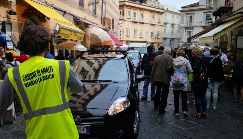 Amalfi: ausiliari del traffico in servizio anche nel centro storico