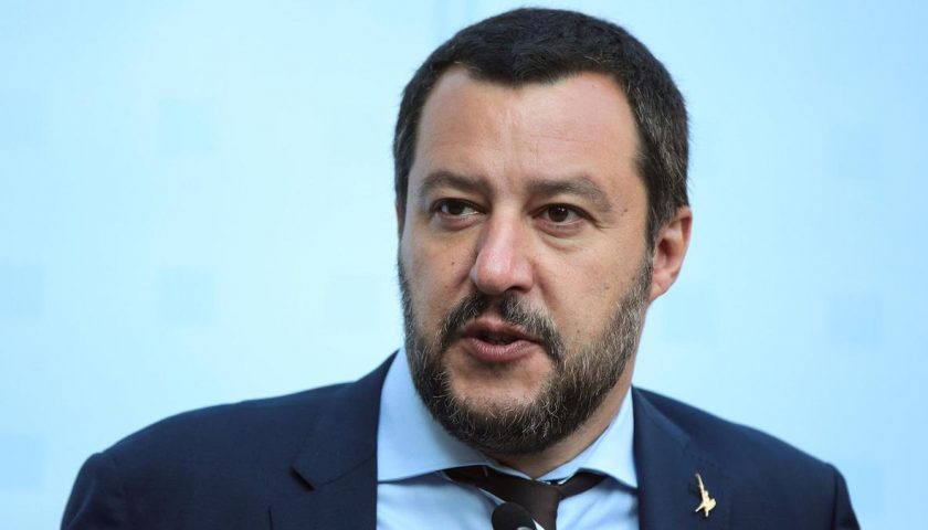 Salvini: “Inghilterra fuori dall’Europa ma vaccina due mesi prima di noi”