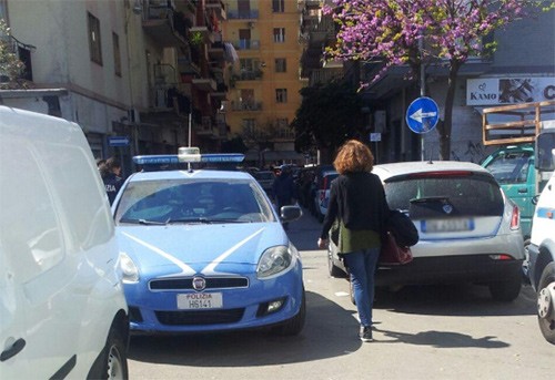 Cava de’ Tirreni, ragazzo scomparso torna a casa e aggredisce la madre