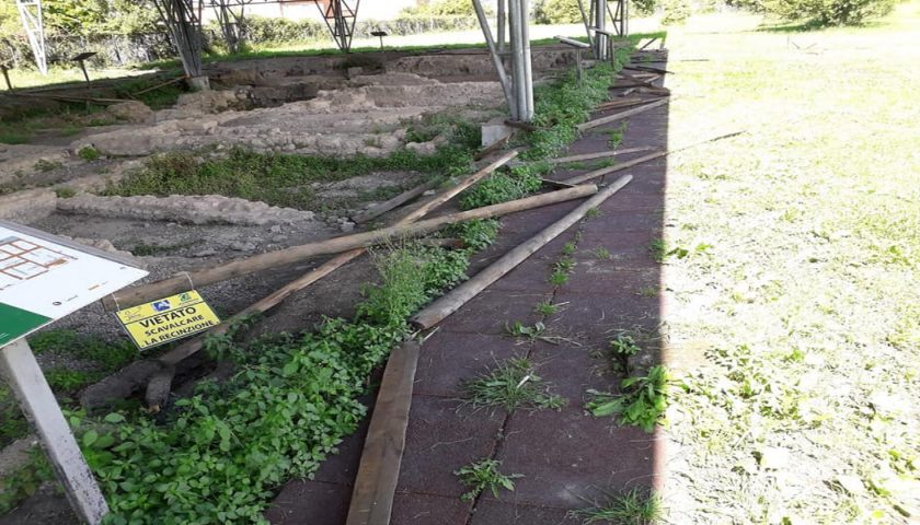 Vandalizzato il Parco Eco Archeologico di Pontecagnano Faiano: la condanna del sindaco Lanzara