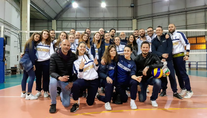 Polisportiva Salerno Guiscards, il team volley saluta i play off tra gli applausi della Palestra Senatore