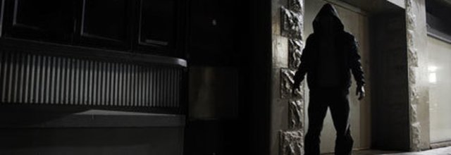 Marito tradito stalker del rivale dopo la morte della moglie