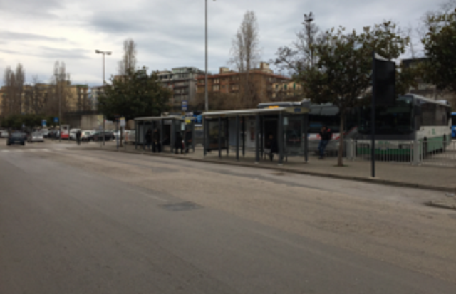 Atti osceni alla fermata dell’autobus, arrestato 55enne salernitano