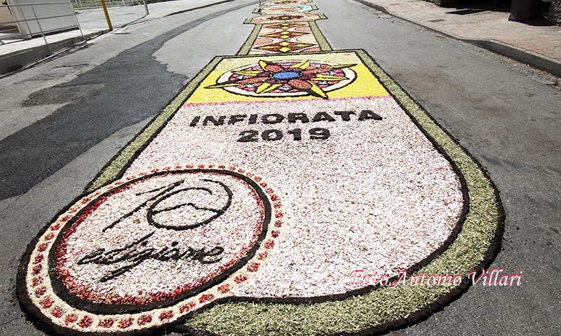 FOTO – Infiorata di Ogliara tra arte, fede e folklore