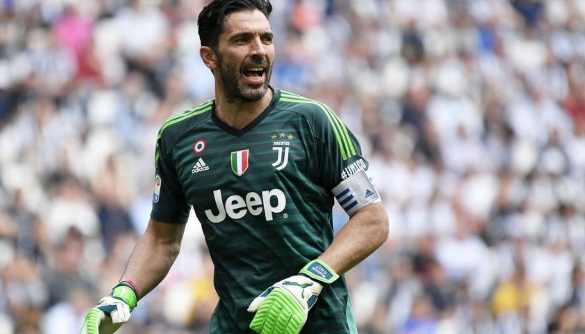 Juve, clamoroso ritorno di Buffon per un anno: sarà il vice Szczesny. E nel futuro…