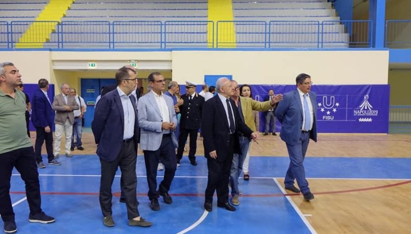 Nocera Inferiore, il Governatore De Luca in visita al Pala Coscioni