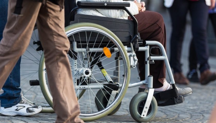 Diritto alla cura dei disabili, raccolte 11mila firme: “Ora tocca alla Regione legiferare”