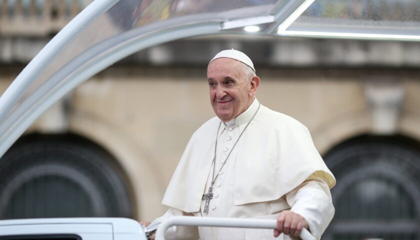 Salerno piange Papa Francesco, il cordoglio del sindaco