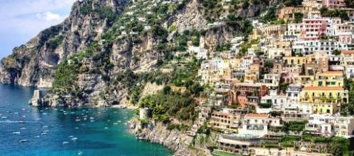 Turismo a Positano:  848 euro a coppia per il posto più ambito  al mare