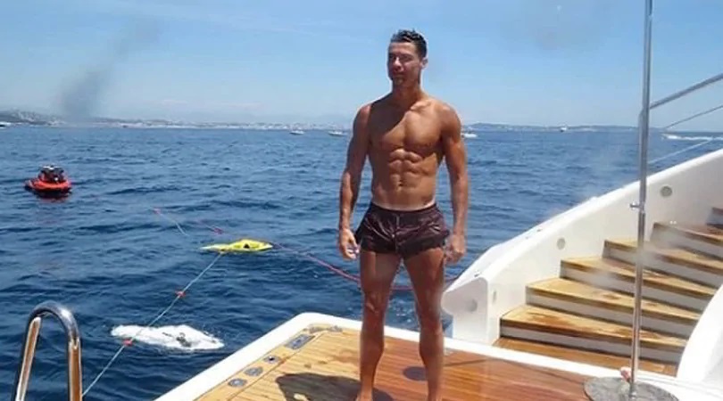Ronaldo e la mancia da 20 mila euro lasciata nel resort in Grecia