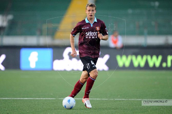 UFFICIALE – Salernitana, risoluzione contrattuale per Alessandro Bernardini