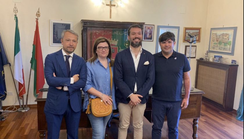 Pagani. Consiglio e presidenza, il gruppo FdI: “Qui si tenta di ingannare il popolo”