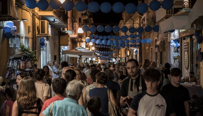 Torna a Castellabate la tanto attesa “Notte Blu”, ecco il programma dell’evento