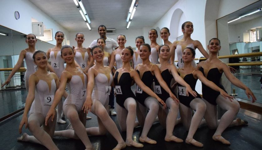 JOSE’ PEREZ AGLI ESAMI DELLA SCUOLA DI DANZA “IL BALLETTO”