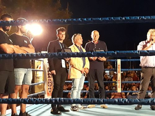 Salerno in lutto: è morto Angelo Mammone, campione di pugilato e rugby