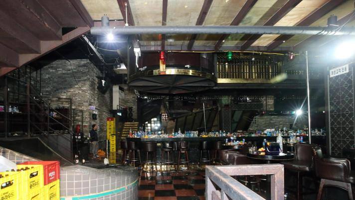 Crollo nella discoteca degli atleti a Gwangju : due morti, feriti due statunitensi