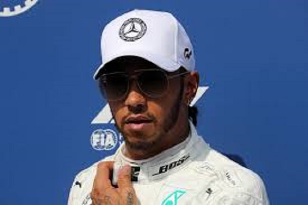 Clamoroso no della Ferrari a Lewis Hamilton