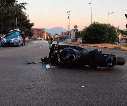 Drammatico incidente sulla Salerno – Caserta, motociclista muore decapitato