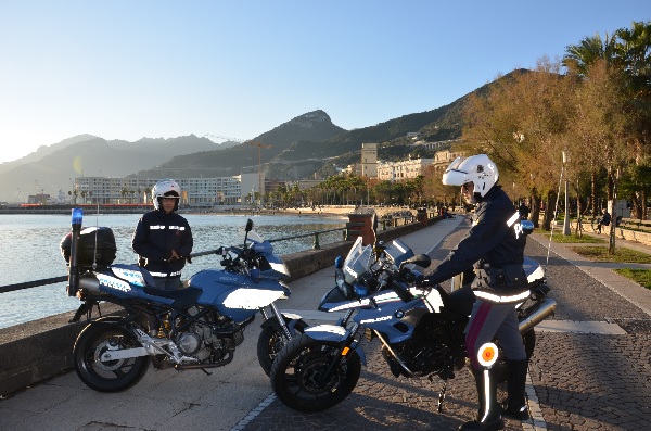 La Polizia intensifica l’attività di controllo alle attività illecite. Emessi tre D.A.SPO. urbani, cinque divieti di ritorno e tre avvisi orali