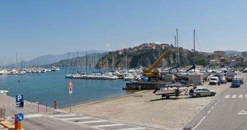 Agropoli, rubato nel porto gommone dal valore di 30mila euro