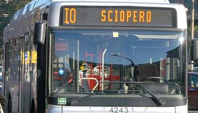 Sciopero di bus, treni, metro e traghetti: mercoledì da incubo per i viaggiatori