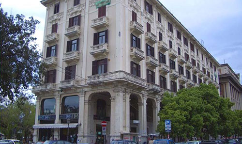 Salerno: pronto ad aprire a Via Roma il nuovo McDonald’s, 70 assunzioni