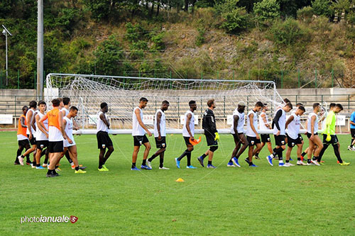 Salernitana: rifinitura e poi partenza per Lecce. Ventura con qualche dubbio di formazione