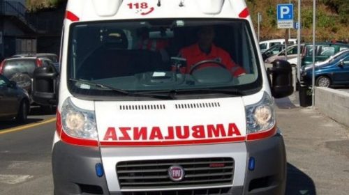 Scontro auto/moto, muore motociclista di 40 anni
