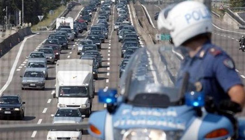 Incidente sull’A30, riaperto il tratto Castel San Giorgio-Nocera Pagani: 4 km di coda verso nord e 2 per il Sud