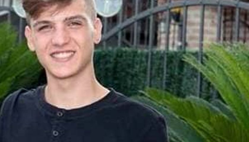 Muore schiacciato dall’autocisterna, San Valentino Torio piange il 19enne Raffaele Frigenti