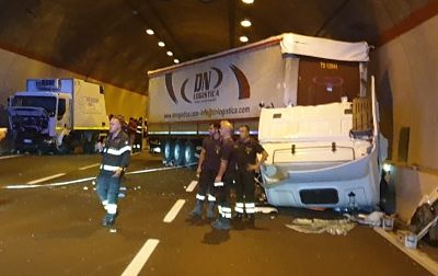 Incidente sull’A2 tra Contursi e Sicignano