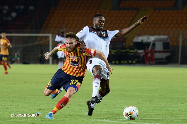 Granata eliminati dalla Coppa Italia: Pesante sconfitta della Salernitana a Lecce
