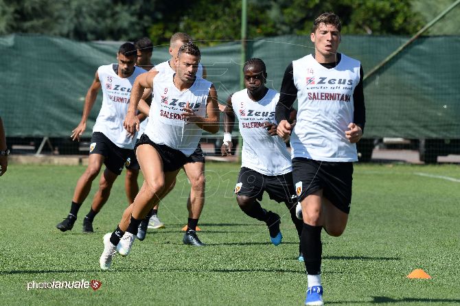 Giornata di riposo per la Salernitana, domani seduta a porte aperte a San Gregorio