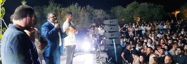 Il sindaco di Agropoli in discoteca: «Non esageriamo con lo sballo»