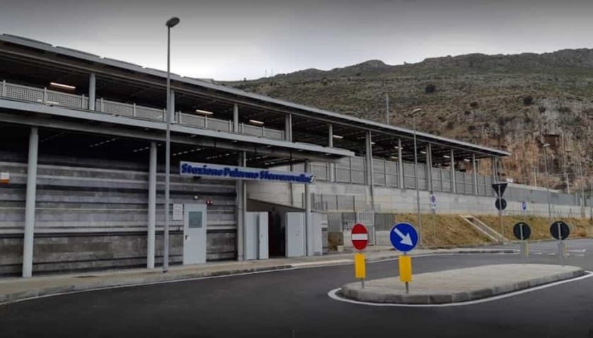 Stupra una donna in Sicilia: arrestato 19enne ospite di due centri di accoglienza nel Vallo di Diano