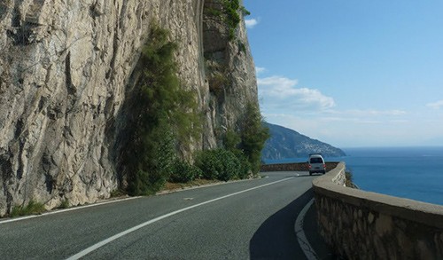 Riapre la strada Amalfitana a Conca dei Marini
