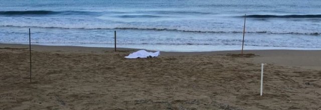 Dramma a Castellabate, albergatore trovato morto in spiaggia a 39 anni