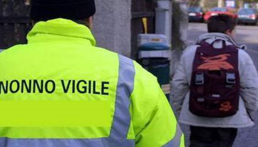 Cava de’ Tirreni: aperte le iscrizioni al progetto “Nonni Vigili”