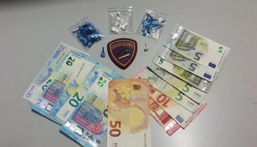 Salerno: arrestati due fratelli “pusher” per detenzione a fini di spaccio di 45 dosi di cocaina