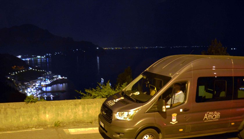 Amalfi, mobilità interna: prosegue anche d’inverno il servizio notturno per le frazioni e di domenica nel centro storico