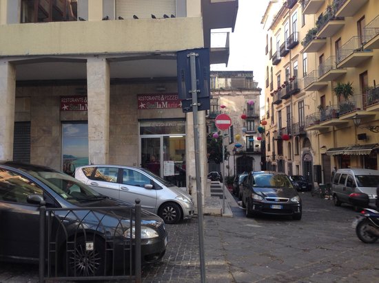 Piazza Sant’Agostino, scatta nuovamente il divieto di sosta e fermata