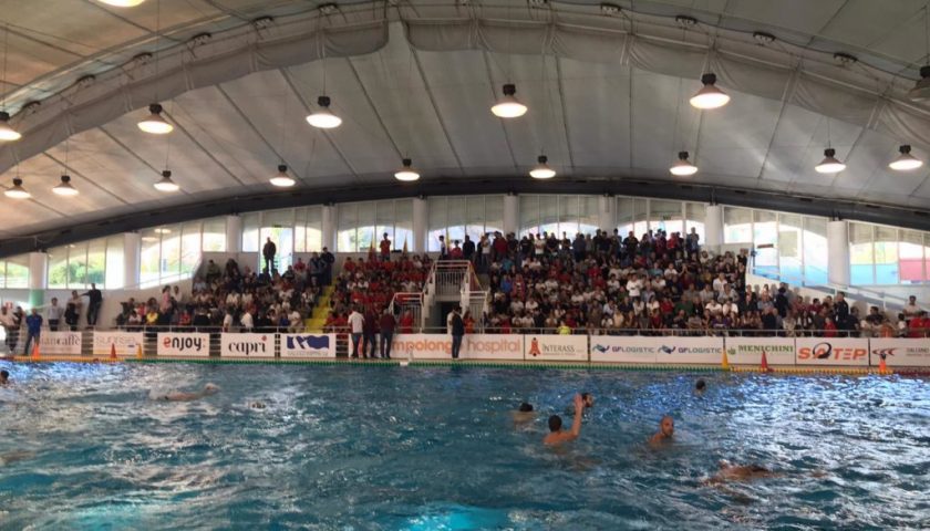 Piscina Vitale, atleti accusano disturbi. Celano (Forza Italia) presenta interrogazione