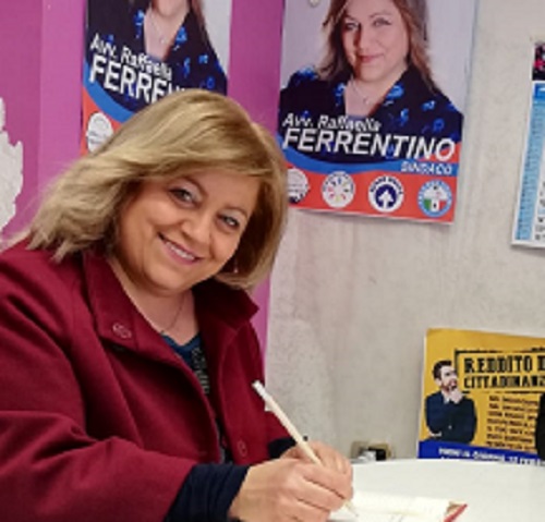 Appello di Raffaella Ferrentino al sindaco di Nocera Superiore: «Parcheggi gratis a chi spende presso le attività commerciali della città»