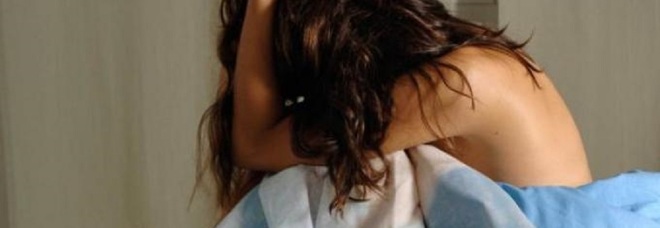 Sesso con una minore, indagato 27enne già in carcere