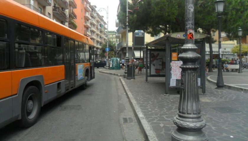 Trasporti a Salerno, corse tagliate: Busitalia si ferma alle 18