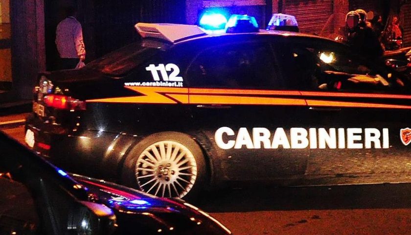 Bomba carta contro l’abitazione di un imprenditore di Pagani, indagini dei carabinieri